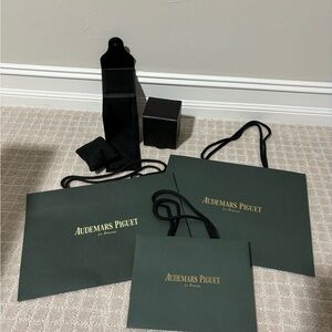 Audemars Piguet Green Gift Bags and Box Set